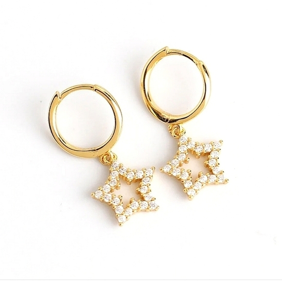 Huggie hoop 16K gold star Rhinestone Festival casual hoop earrings 💖2/$30 - Picture 1 of 15